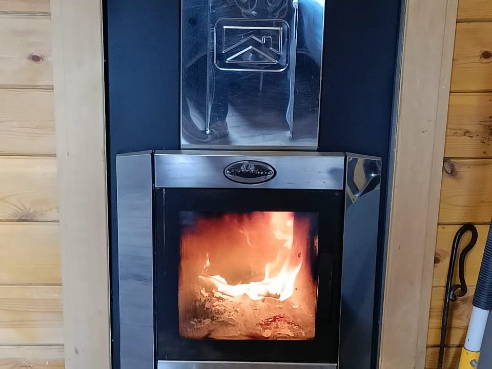 d983b0f89553b4066bda67e6022afe2d626fb44a48780606838da580d108f7be