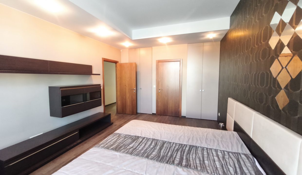 077b71dad7099b49d1084ae5c586e2a14eb3edb77df78fd0140ed7ad5f7d35f7