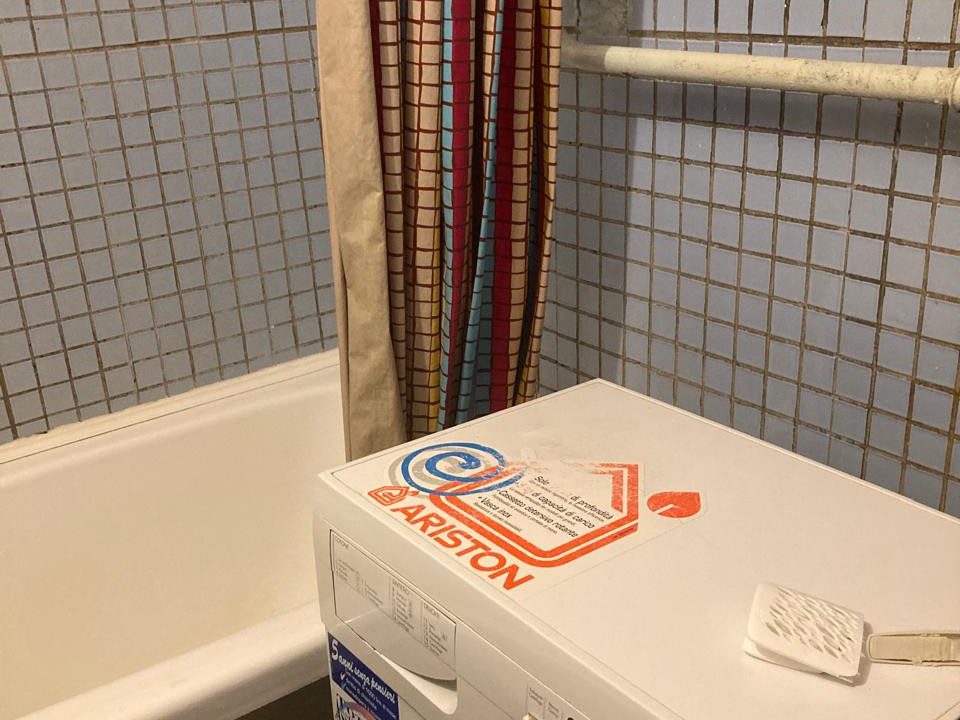 85f46f7a19aa14084196221541989d67e01810517721bf6fe1f0f01f5d4024f6