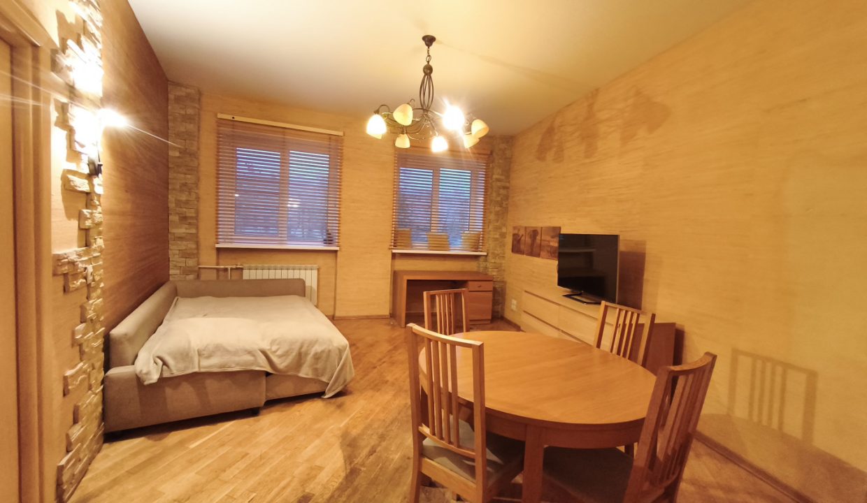 8c2e72c665d3dc8c5ff8710fe08ba2c3d657429c4d668ee568feace38c27c8d7