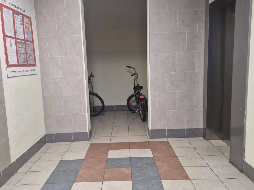 b8809d7d44ea86f648518aacb4d848939e00f1ab814599e813873a53071b9832