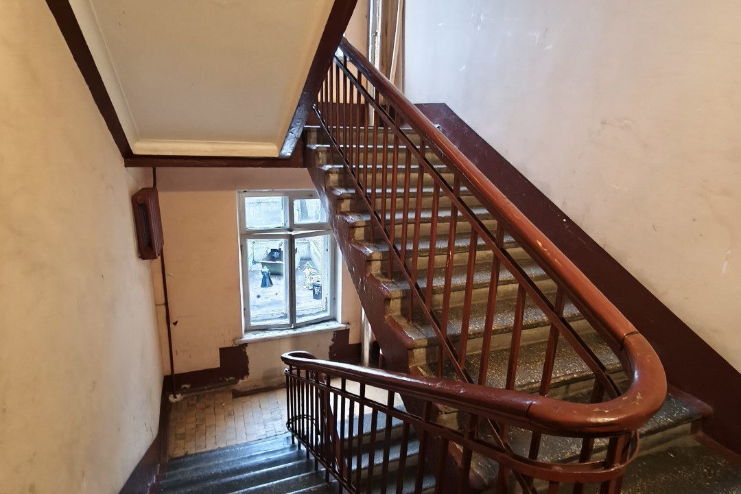 fba652f185eb3fb5715302125b04dbb7c4bb4c93bbfefb9366ad8285843dac61