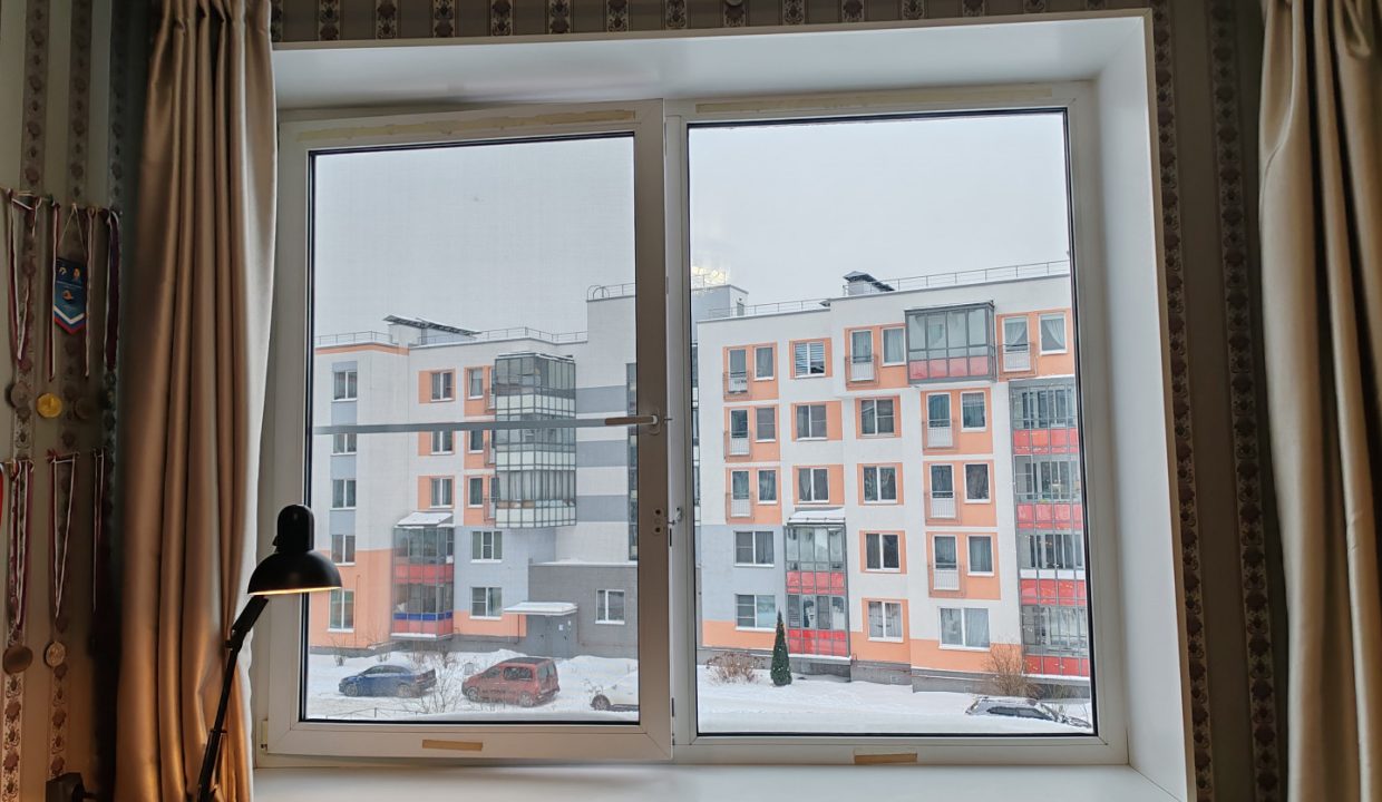 81f806dd4a5ad75a12e72d1bb174f6ed1b4ae5864f597b25638ddb42c204b42e