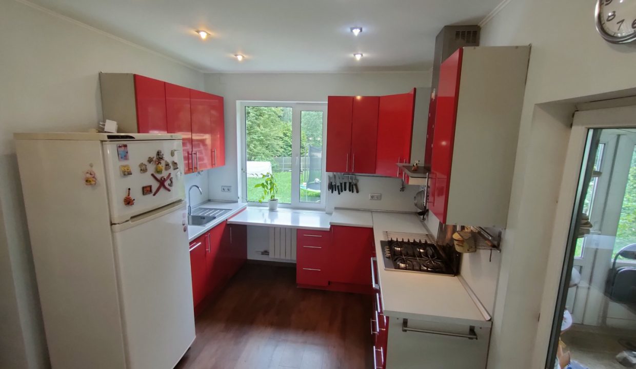 5dc303d20e43a086d63f7f314956d4c87eeaa6b6e13c9f0d5f066d9ddd66dc8e