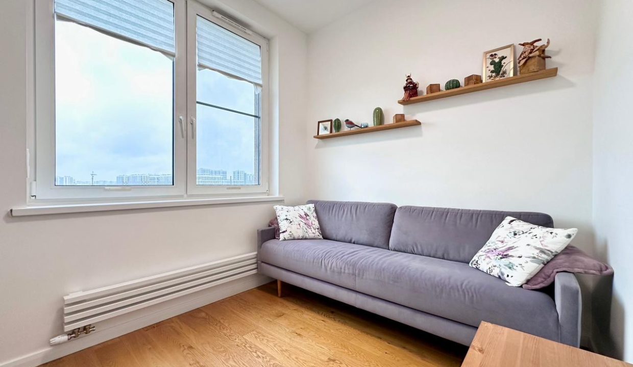 880e540dc4ec031c9a1ae07d76ffc903666232452e36bbb360c06cbdeca84e24