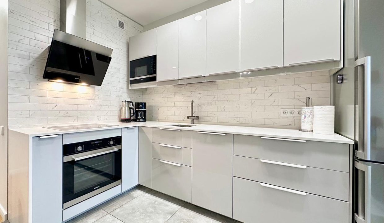 a62e4800454e9d07866ad5d90e1bdafbf9a4be0233904daf17a56b6a2bd66b06