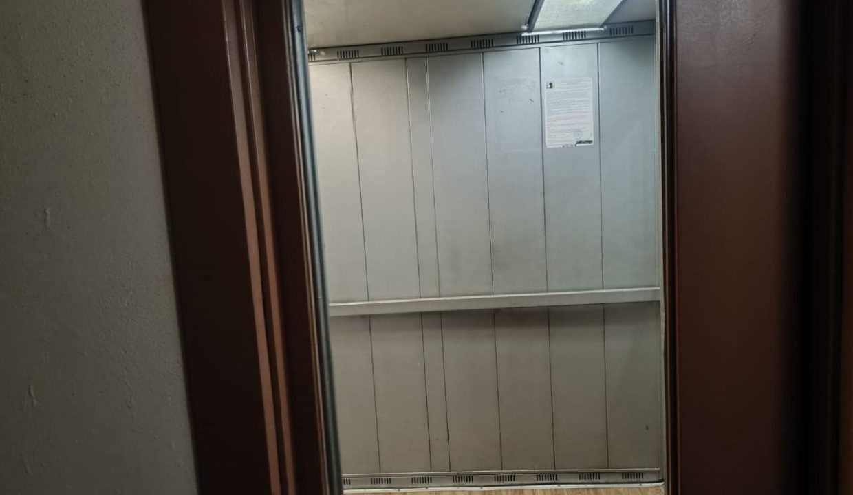 e138243a878aef1b8f2ebcf28454cb778467388ff1389396f91e94b351bdedd6