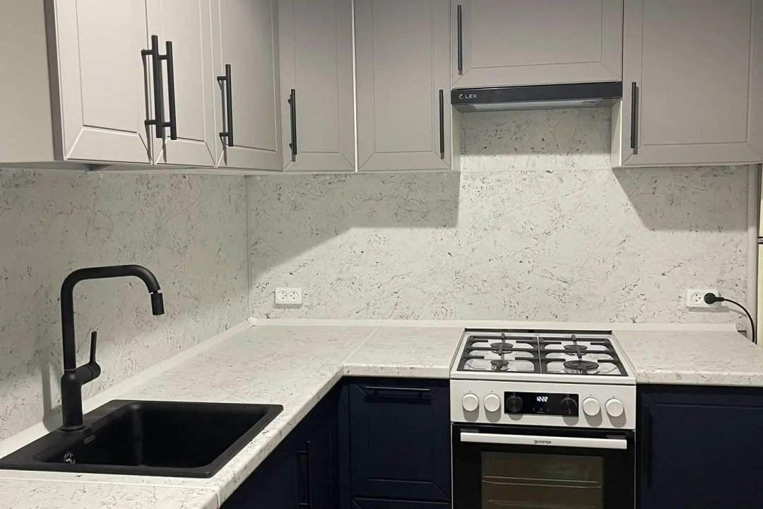 f3f241b95248ef2417f4f39f5c398d3e0197378a1137274545281bf6c2aaee25