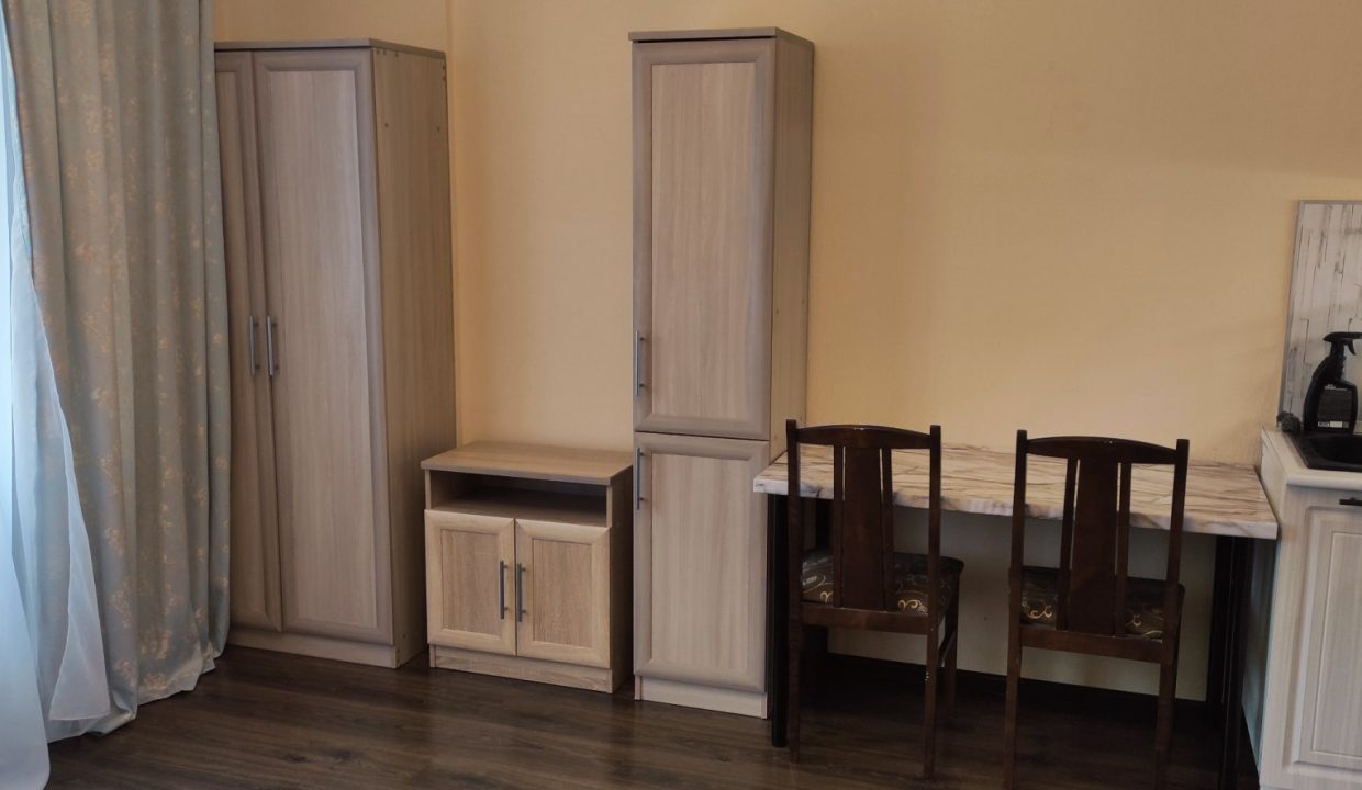 c1d3a1609895e8f26ac4646e028f4daa72d2a16175ad80f68634c03a2b0dc79f