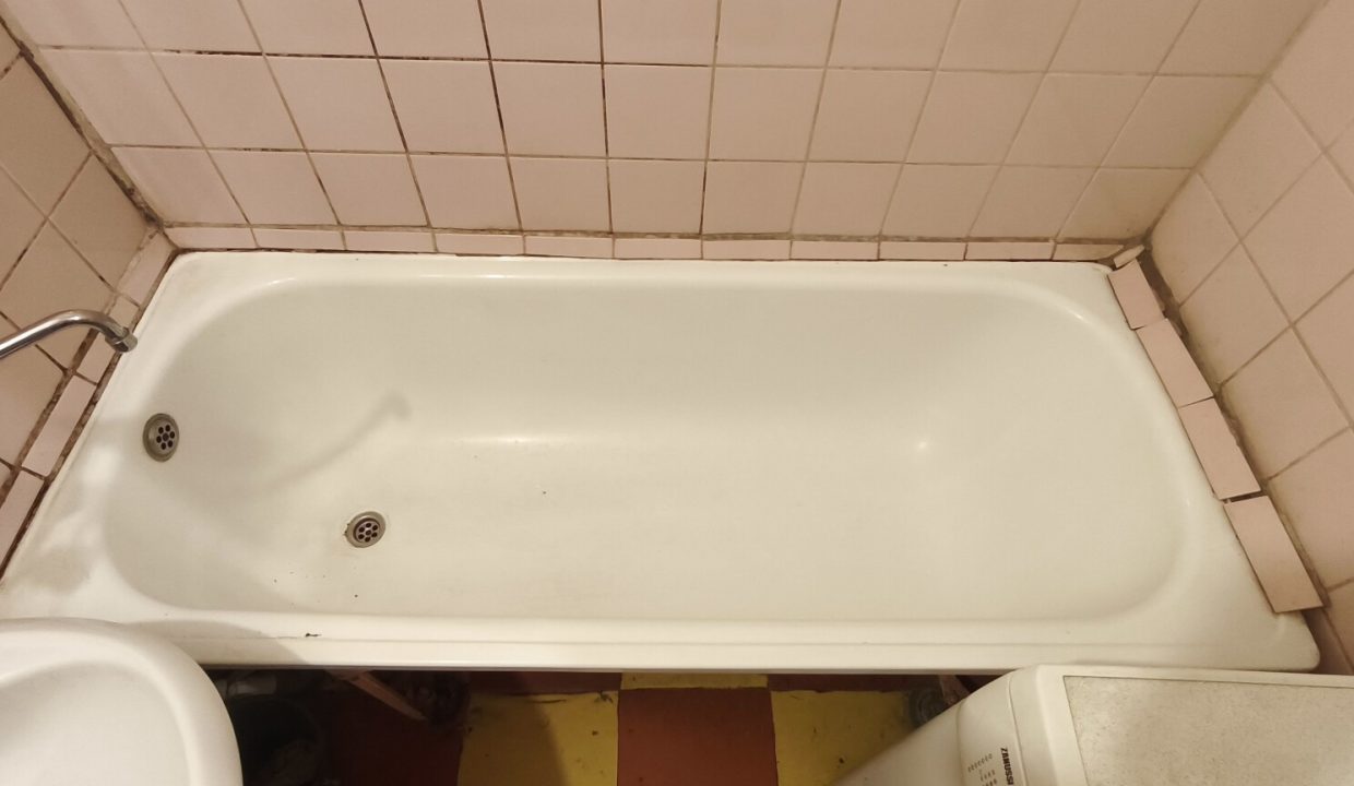 d9b8a627ef5132065b93f712ba24c2eb47e659553fc1b0bb48d69aaf2b064e27